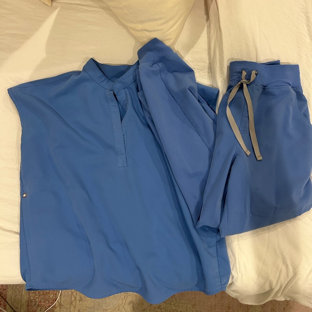 Blue Figs Scrub Set